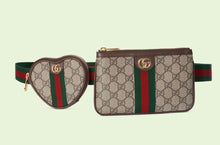 โหลดรูปภาพลงในเครื่องมือใช้ดูของ Gallery Gucci Ophidia utility belt
