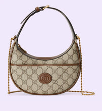 Last inn bildet i Galleri-visningsprogrammet, Gucci GG half-moon-shaped mini bag
