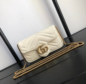 GG Marmont matelassé leather super mini bag