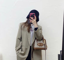 โหลดรูปภาพลงในเครื่องมือใช้ดูของ Gallery Gucci Horsebit 1955 mini top handle bag
