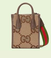 โหลดรูปภาพลงในเครื่องมือใช้ดูของ Gallery Gucci Jumbo GG mini tote bag
