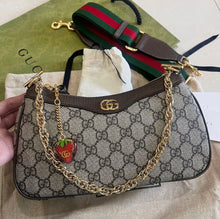 โหลดรูปภาพลงในเครื่องมือใช้ดูของ Gallery Gucci Ophidia small handbag
